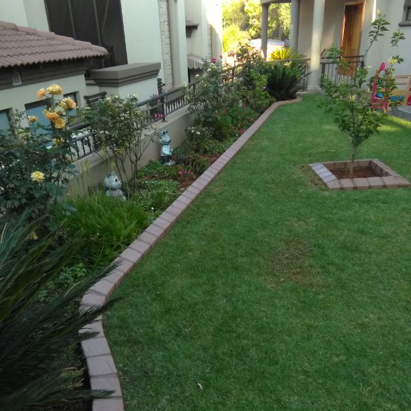 Garden Edging: The Finishing Touch Bringing Your Outdoor Space Together | The Creative Stone 10 Image 9 for | The Creative Stone